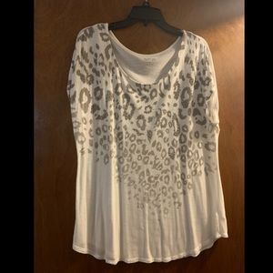 Apt 9 Cheetah print T-shirt